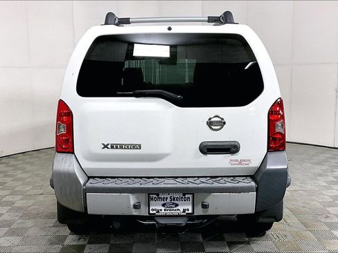 Used 2015 Nissan Xterra S image 4