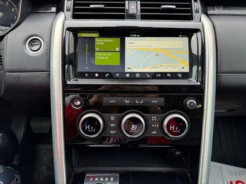 Used 2019 Land Rover Discovery HSE Luxury image 10
