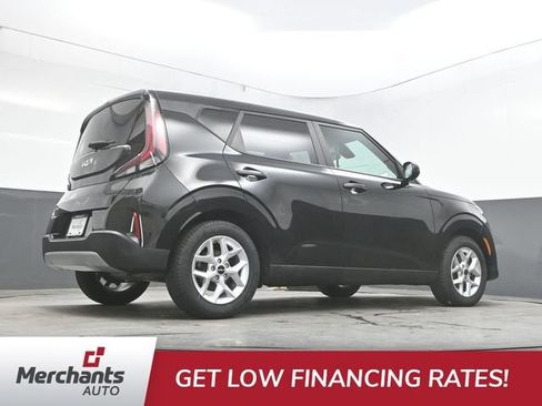 Used 2023 Kia Soul LX w/ LX Technology Package FWD image 35