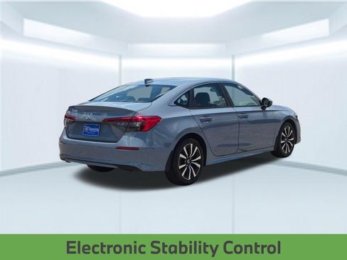 Used 2024 Honda Civic EX image 6