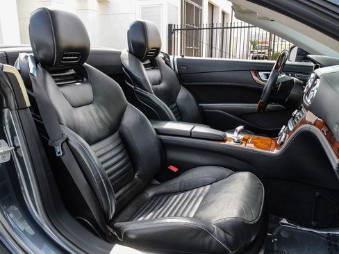 Used 2014 Mercedes-Benz SL 550 image 19