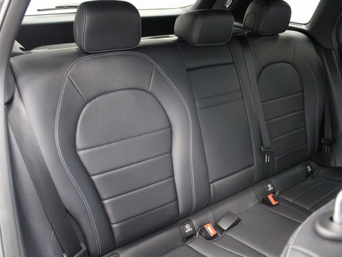 Used 2022 Mercedes-Benz GLC 300 4MATIC image 25