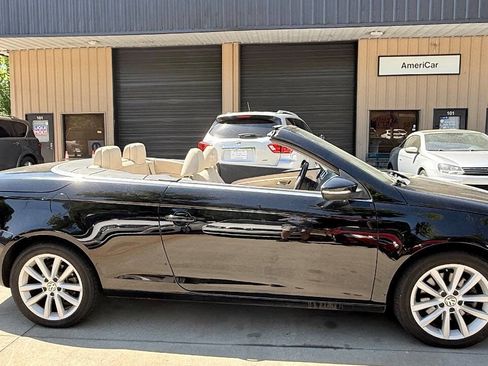 Used 2012 Volkswagen Eos Komfort FWD image 15