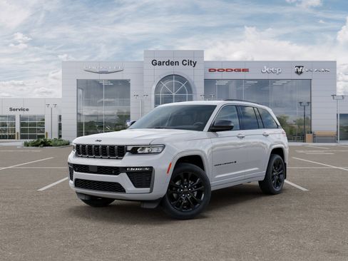 New 2026 Jeep Grand Cherokee Limited Reserve AWD/4WD image 2