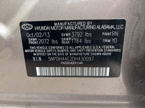 Used 2013 Hyundai Elantra GLS image 12