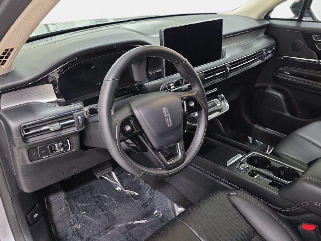 Certified 2023 Lincoln Corsair AWD w/ Equipment Group 101A image 13
