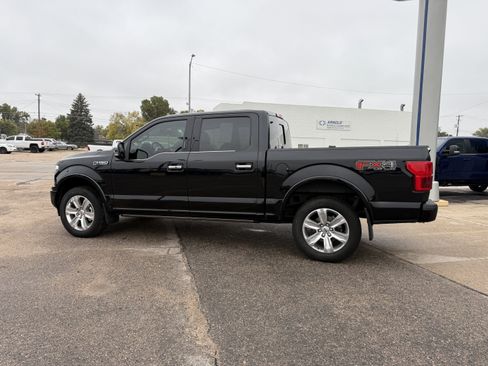 Used 2019 Ford F150 Platinum w/ Equipment Group 701A Luxury image 10