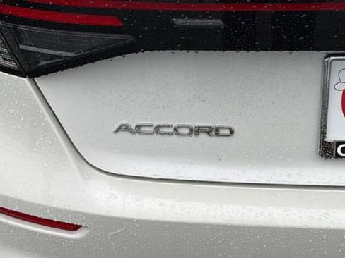 Used 2023 Honda Accord Sport image 12