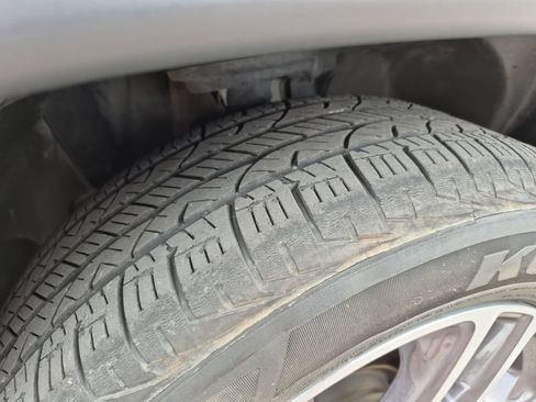 Used 2018 Jeep Compass Latitude FWD image 17