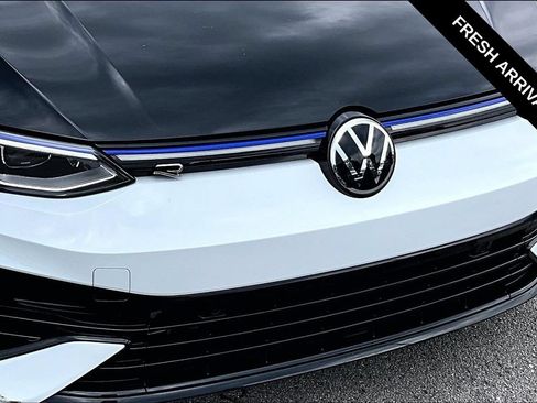 Used 2024 Volkswagen Golf R AWD/4WD image 32