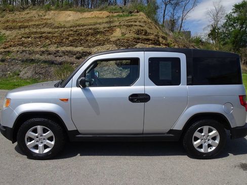 Used 2010 Honda Element EX image 1