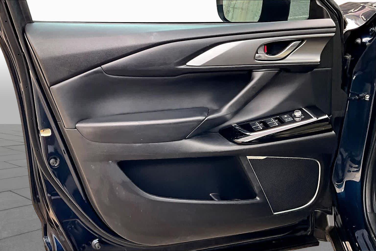 Used 2021 MAZDA CX-9 Touring w/ Touring Premium Package FWD image 24