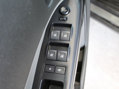 Used 2022 Chevrolet Colorado W/T AWD/4WD image 25