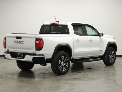 Used 2024 GMC Canyon AT4 w/ AT4 Premium Package image 8