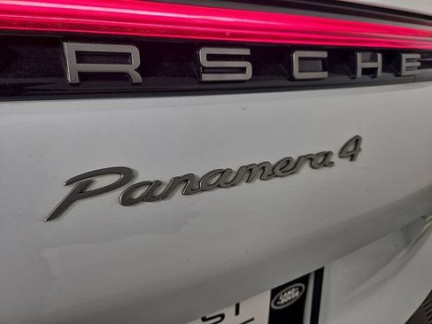 Used 2022 Porsche Panamera 4 Platinum Edition AWD/4WD image 30
