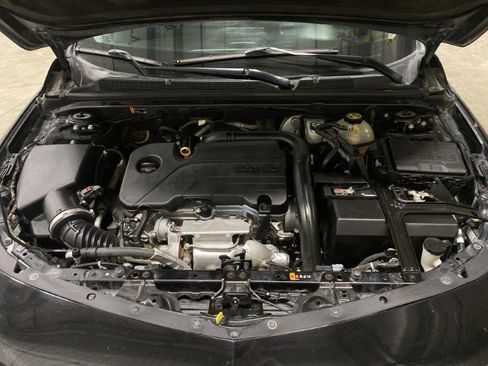 Used 2020 Chevrolet Malibu LT FWD image 20