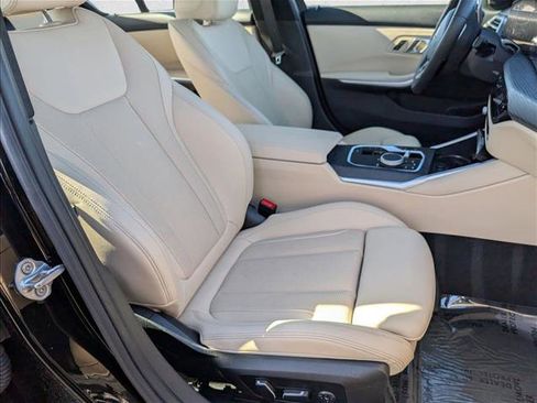 Used 2025 BMW 330i Sedan w/ Convenience Package image 22