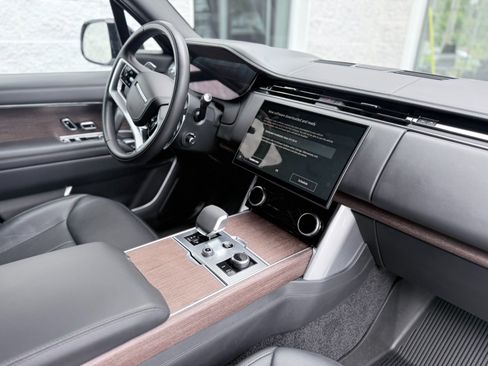 Used 2023 Land Rover Range Rover Autobiography AWD/4WD image 35