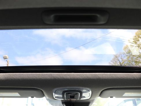 Used 2025 Hyundai Elantra SEL FWD image 20