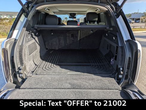 Used 2023 Land Rover Range Rover SE image 13