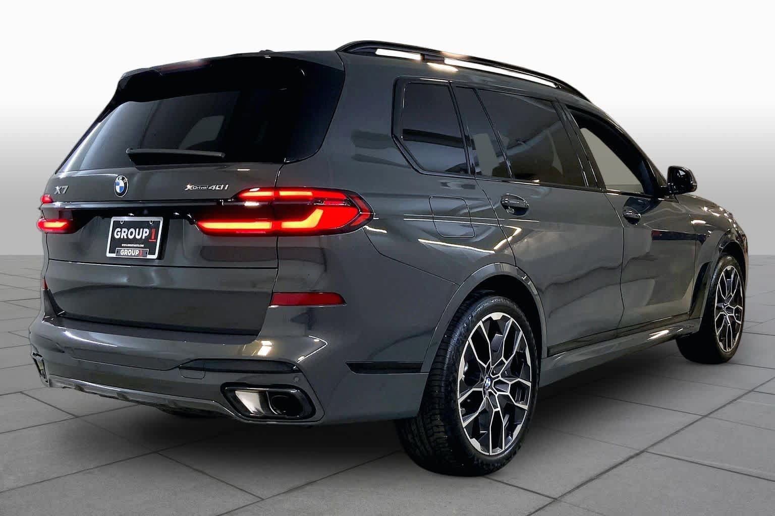 Used 2026 BMW X7 xDrive40i AWD/4WD image 12