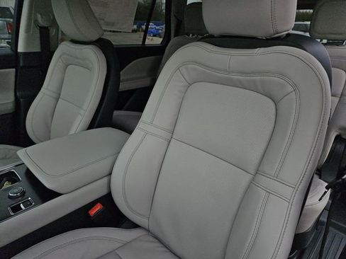 New 2026 Lincoln Aviator Reserve w/ Illumination Package image 17
