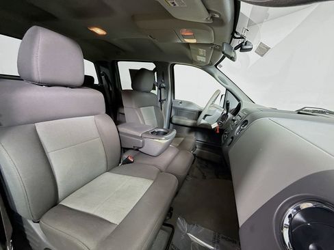 Used 2005 Ford F150 XLT image 25