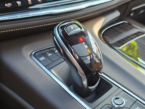 Used 2021 Cadillac Escalade Sport w/ Driver Assist Tech Package AWD/4WD image 41