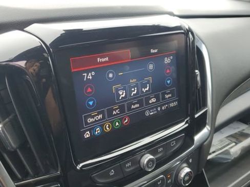 Used 2023 Chevrolet Traverse High Country w/ LPO, Floor Liner Package AWD/4WD image 18