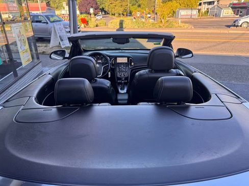 Used 2016 Buick Cascada image 33