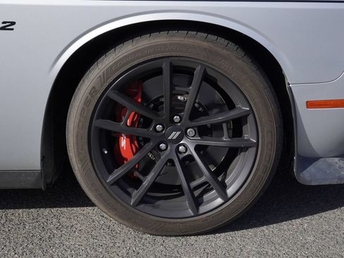 Certified 2021 Dodge Challenger R/T Scat Pack w/ T/A Package RWD image 4