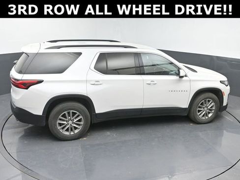 Used 2023 Chevrolet Traverse LT image 36