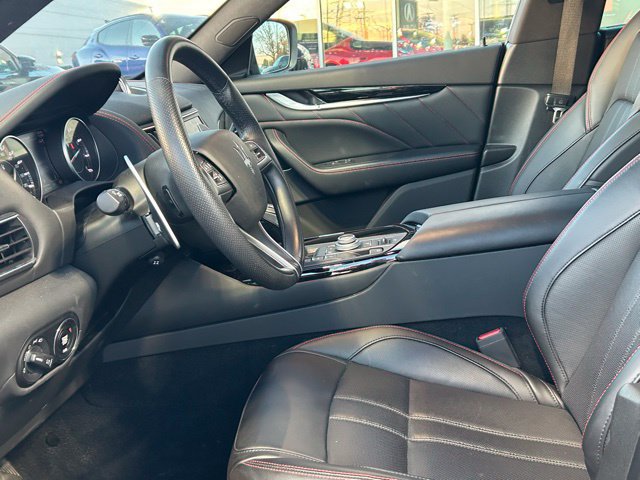 Used 2024 Maserati Levante GT Ultima AWD/4WD image 8