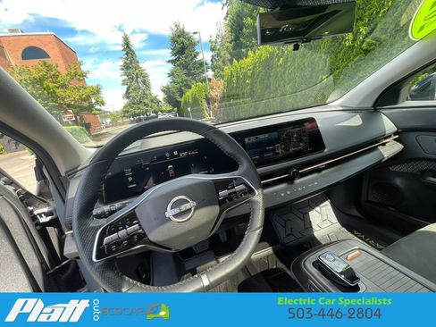 Used 2023 Nissan Ariya FWD image 34