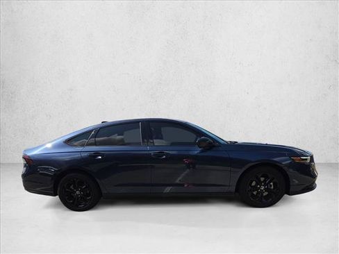 Used 2025 Honda Accord SE image 4