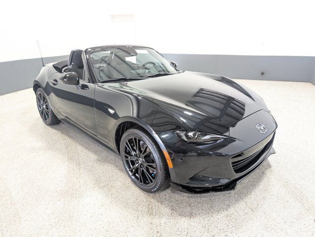 Used 2024 MAZDA MX-5 Miata Club RWD image 9
