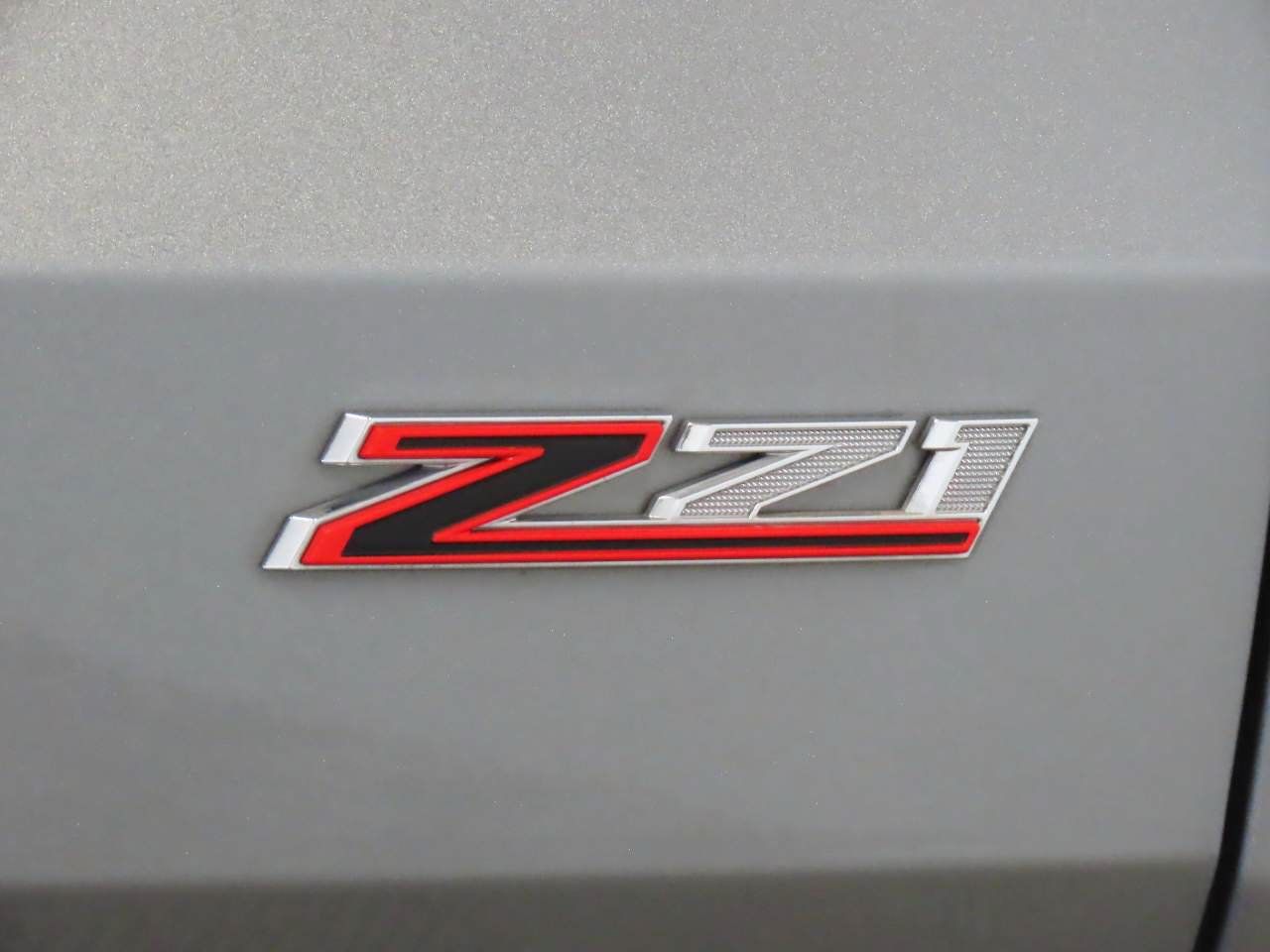 Used 2025 Chevrolet Traverse Z71 AWD/4WD image 17