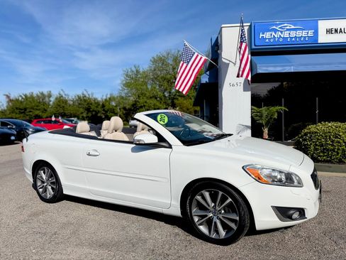 Used 2013 Volvo C70 T5 image 1