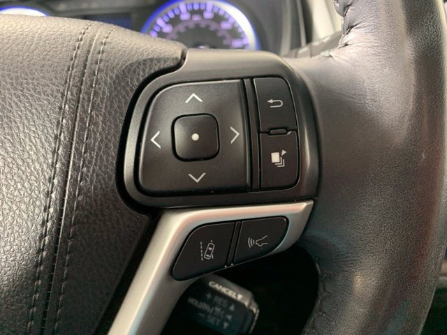 Used 2019 Toyota Highlander Limited AWD/4WD image 32