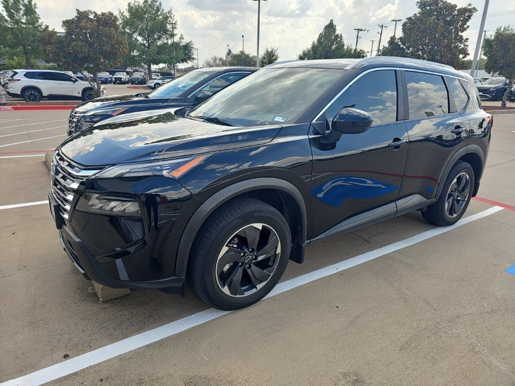Certified 2024 Nissan Rogue SV w/ SV Premium Package FWD image 5