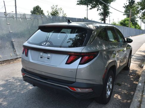 Used 2022 Hyundai Tucson SE AWD/4WD image 6