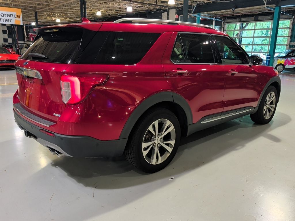 Used 2020 Ford Explorer Platinum w/ Premium Technology Package AWD/4WD image 12
