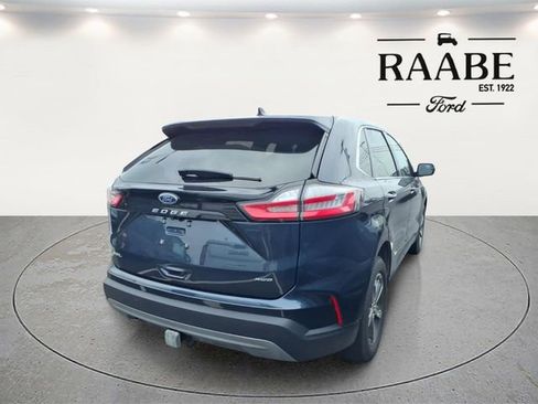 Used 2024 Ford Edge SEL w/ Convenience Package image 10