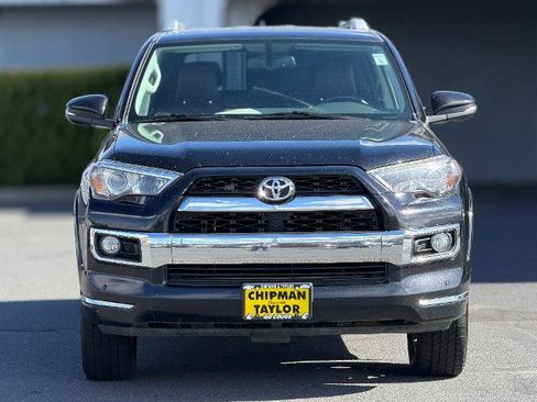 Used 2018 Toyota 4Runner Limited AWD/4WD image 17