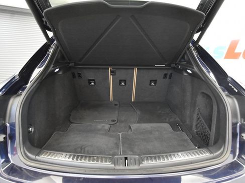 Used 2020 Porsche Macan image 34