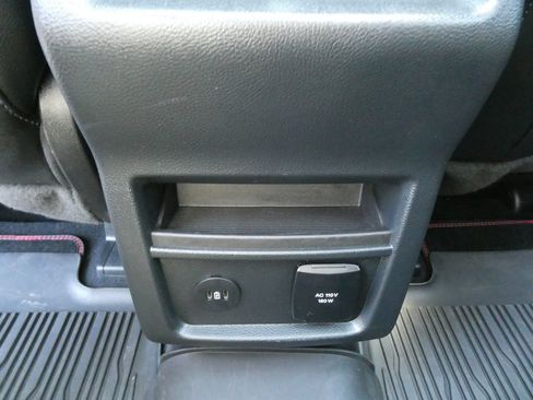 Used 2024 Ford Edge ST-Line AWD/4WD image 21