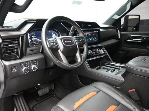 Used 2025 GMC Sierra 2500 AT4 AWD/4WD image 23
