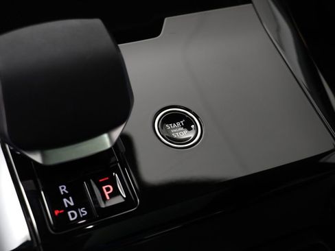 Certified 2025 Land Rover Range Rover Sport SE AWD/4WD image 12