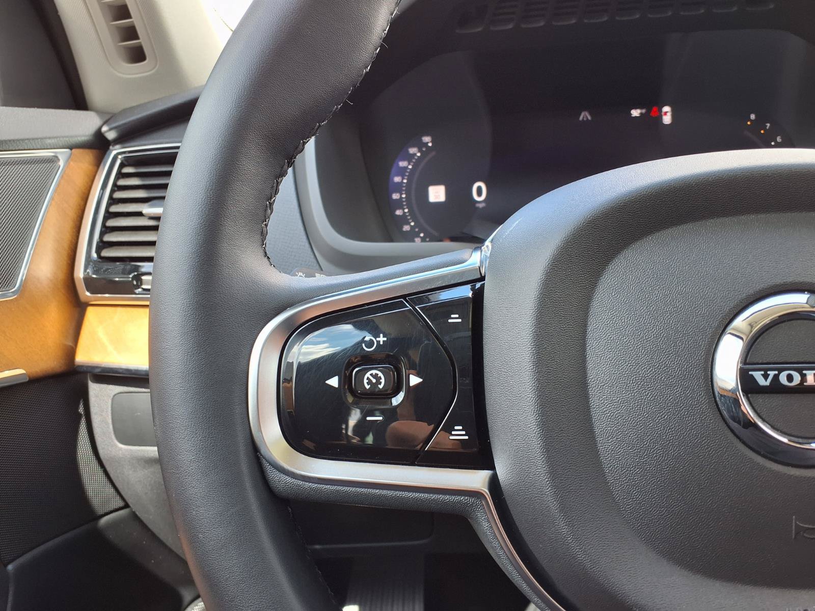 Certified 2024 Volvo XC90 B6 Plus w/ Protection Package Premier AWD/4WD image 30