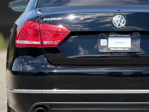 Used 2012 Volkswagen Passat 3.6 SEL Premium image 13